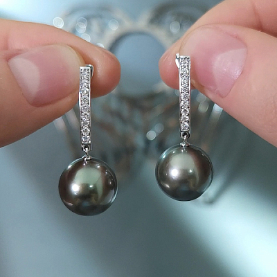 Серьги с жемчугом Таити и бриллиантами