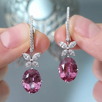 Серьги с памирскими шинелями и бриллиантами