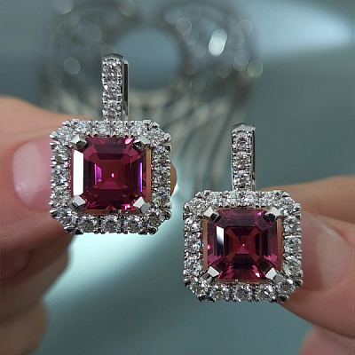 Серьги с турмалинами и бриллиантами