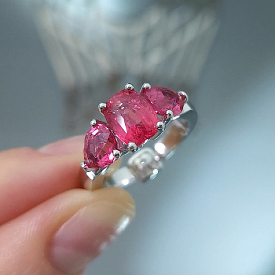 Кольцо со шинелями Махенге и бриллиантом