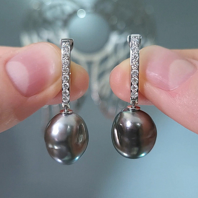 Серьги с барочным жемчугом Таити и бриллиантами