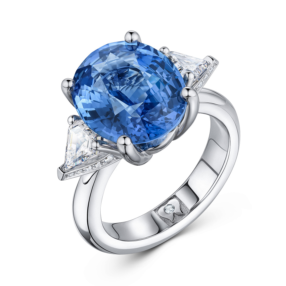 Кольцо с синим сапфиром и бриллиантами картинка 2