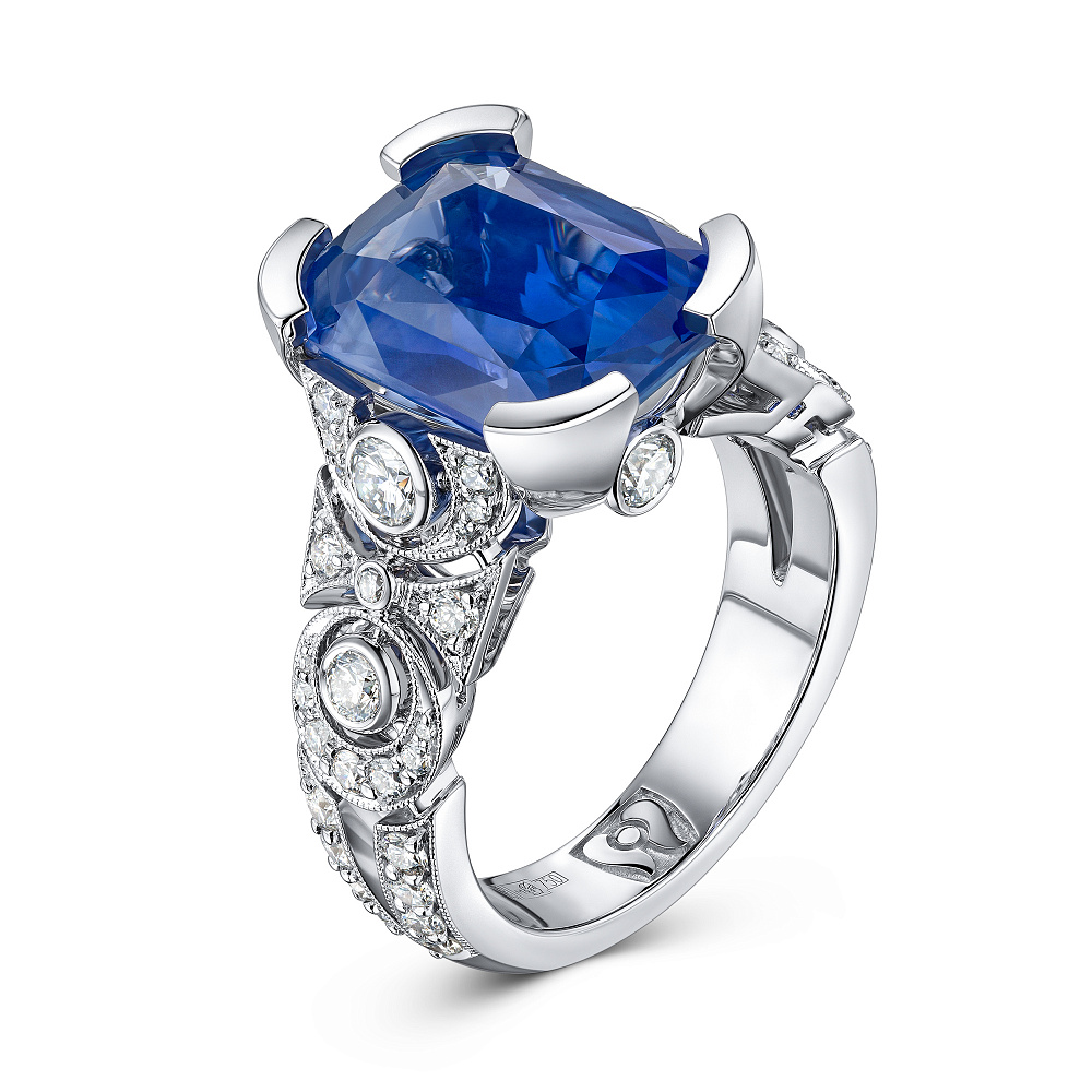 Кольцо с синим сапфиром и бриллиантами картинка 1