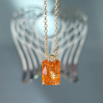 Подвеска со спессартином и бриллиантами