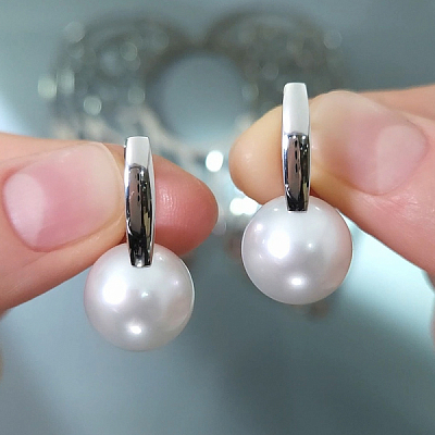 Серьги с жемчугом Южных морей и бриллиантами