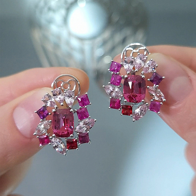 Серьги со шпинелями и сапфирами