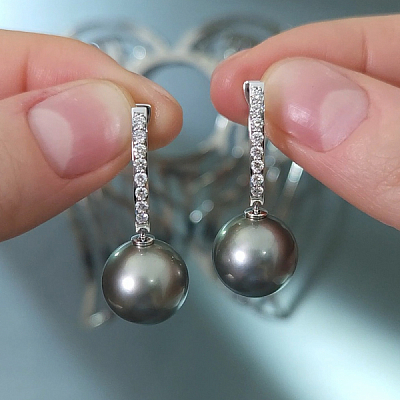 Серьги с жемчугом Таити и бриллиантами
